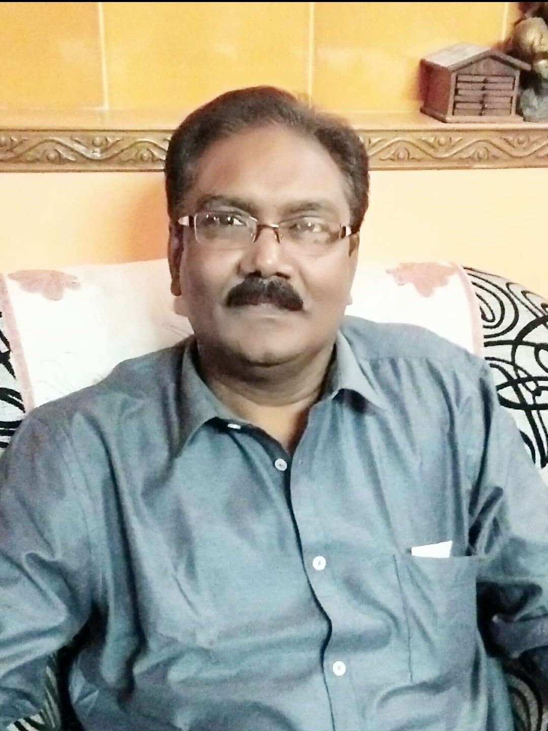 Dr Rajeev Saxena